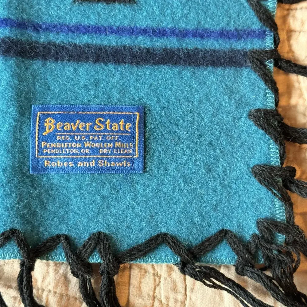 Vintage Pendleton Beaver State Robes And Shawls Aztec Blanket Blue Green 30x43